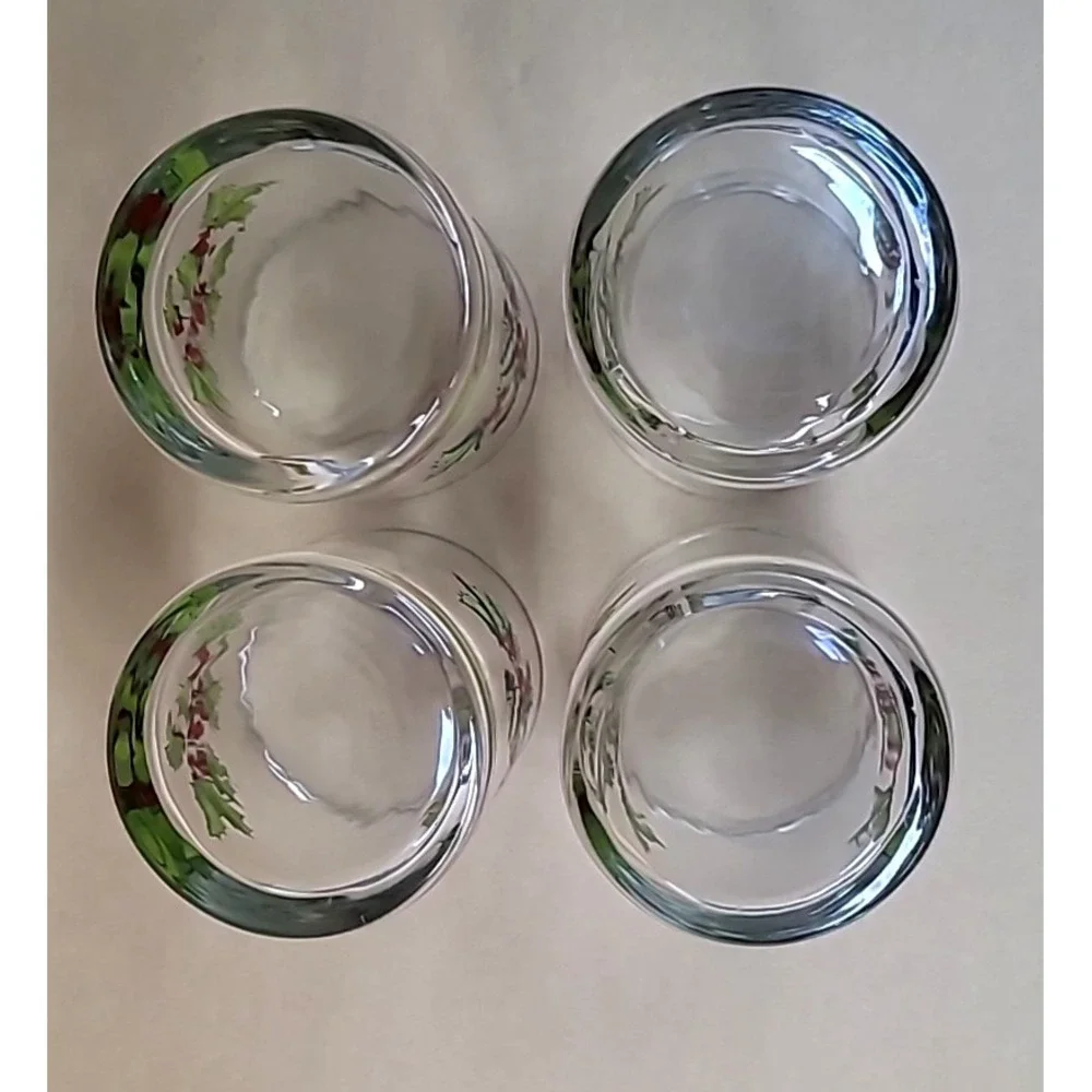 Set of 4 Christmas Green/Red Holly & Berries Lowball/Rocks/Whiskey Glasses
